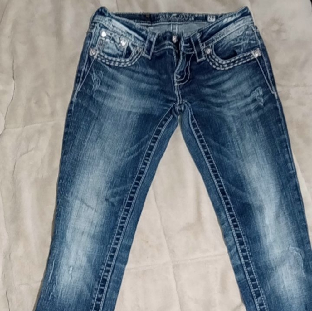 Low-rise skinny jean